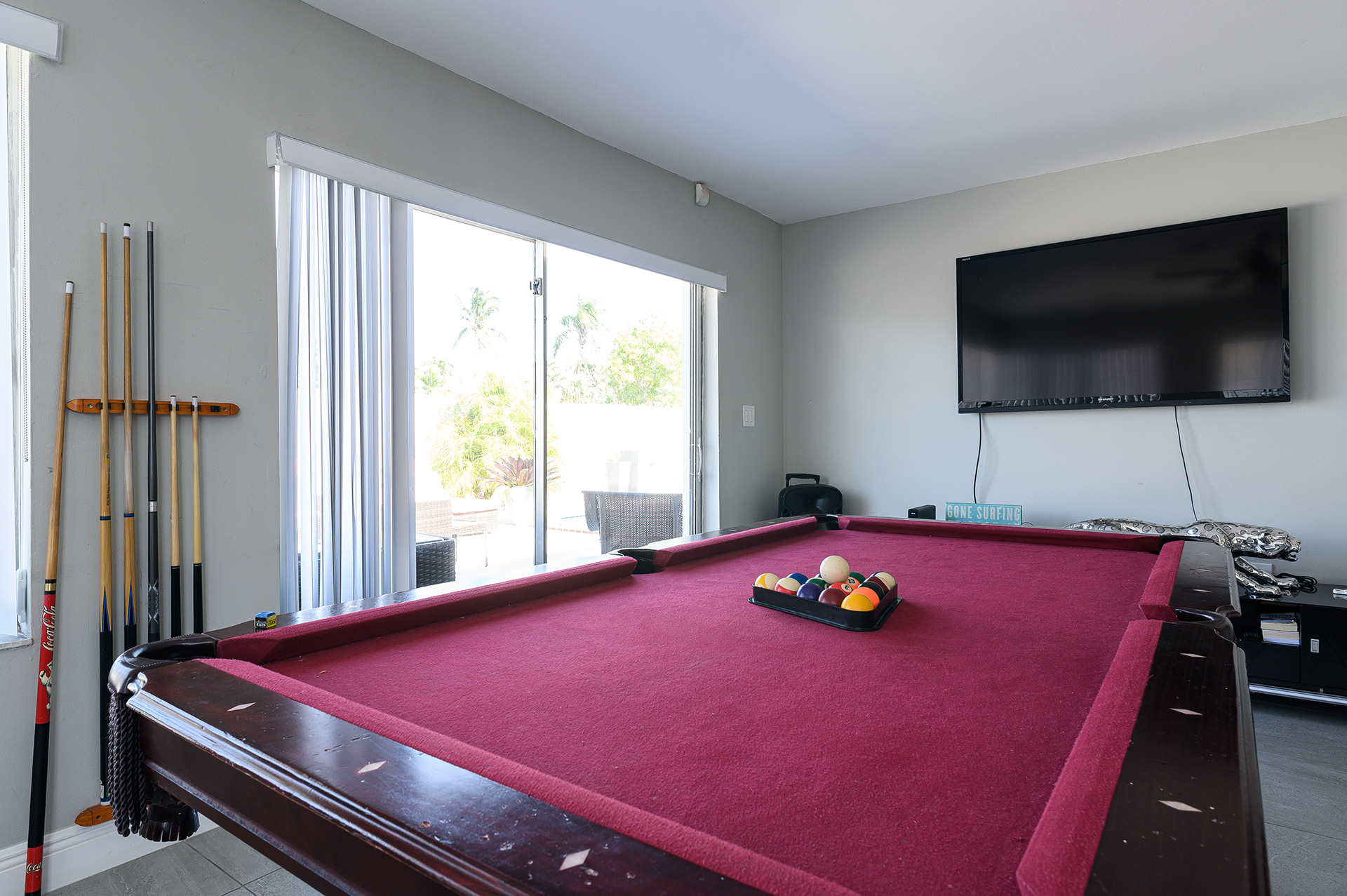 Complete Airbnb Listing 2-24