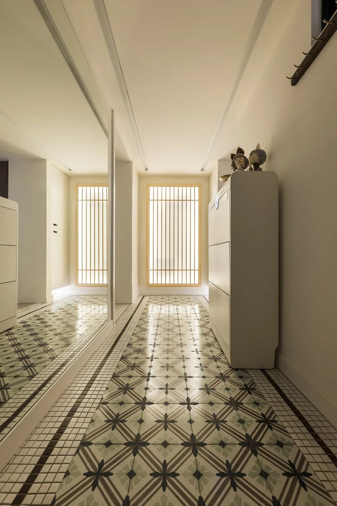 上海里弄中古风现代混搭改造丨中国上海-9