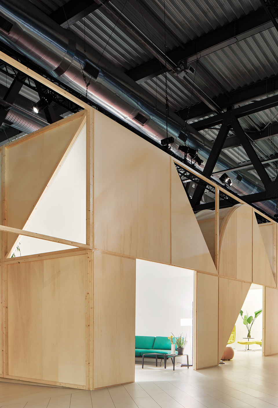 2017米兰家具展Arper展厅 / MAIO-16