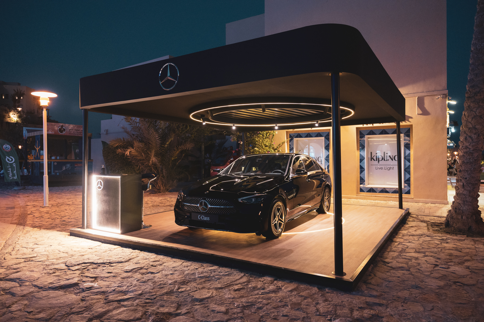 MERCEDES-BENZ GFF Display-8