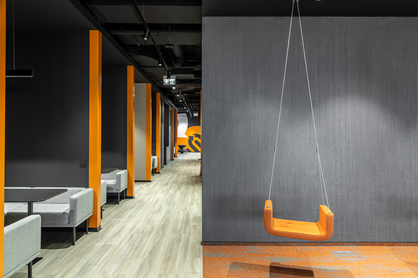 柠檬办公室设计丨罗马尼亚布加勒斯特丨Sennder-7