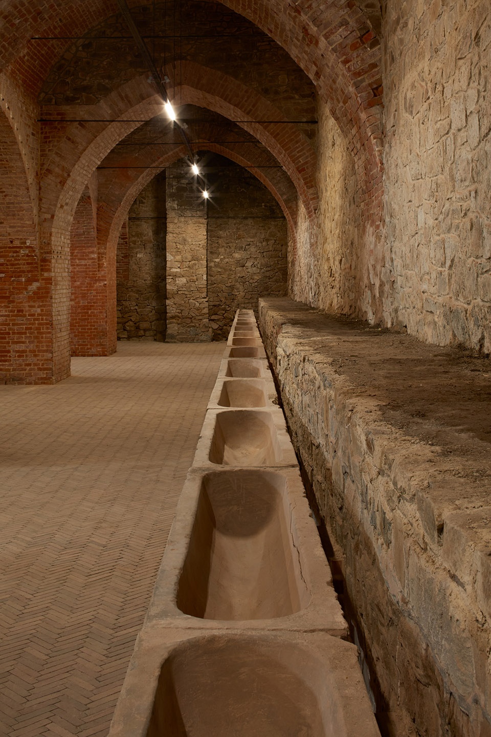 捷克Červený zámek 城堡复兴 | 历史与现代的完美融合-43