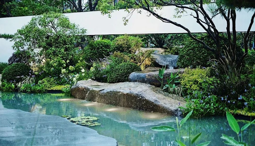 石头记：落雨声皆看化 | 龙湖葛洲坝 · 景粼天著-74