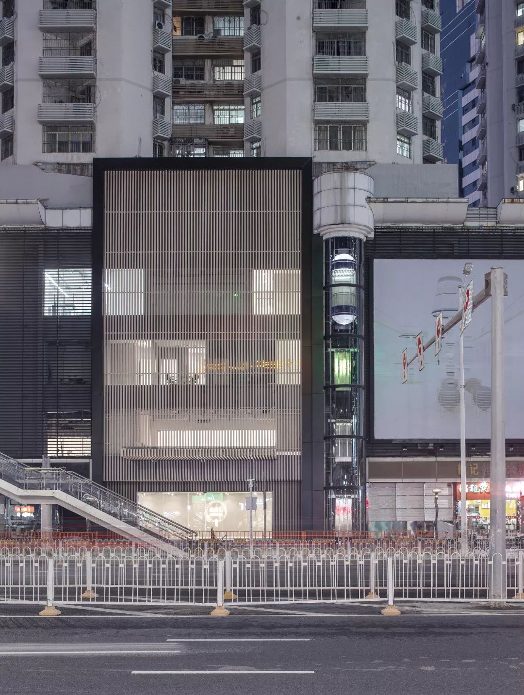 在这个令人惊叹的童话城堡办公室，我愿意天天加班！-1