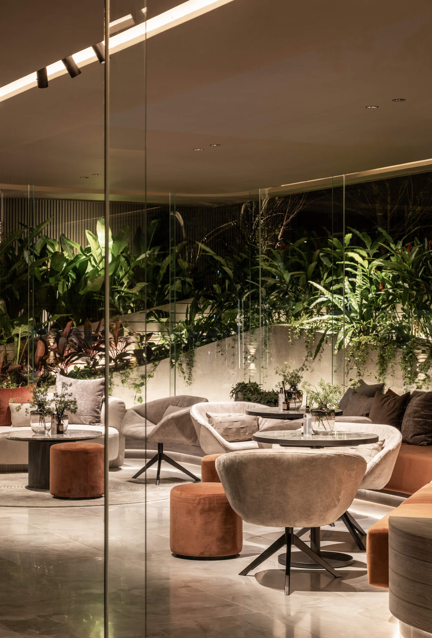 卡尔姆·阿里顶层公寓,展示画廊丨泰国曼谷丨Paon Architects-9