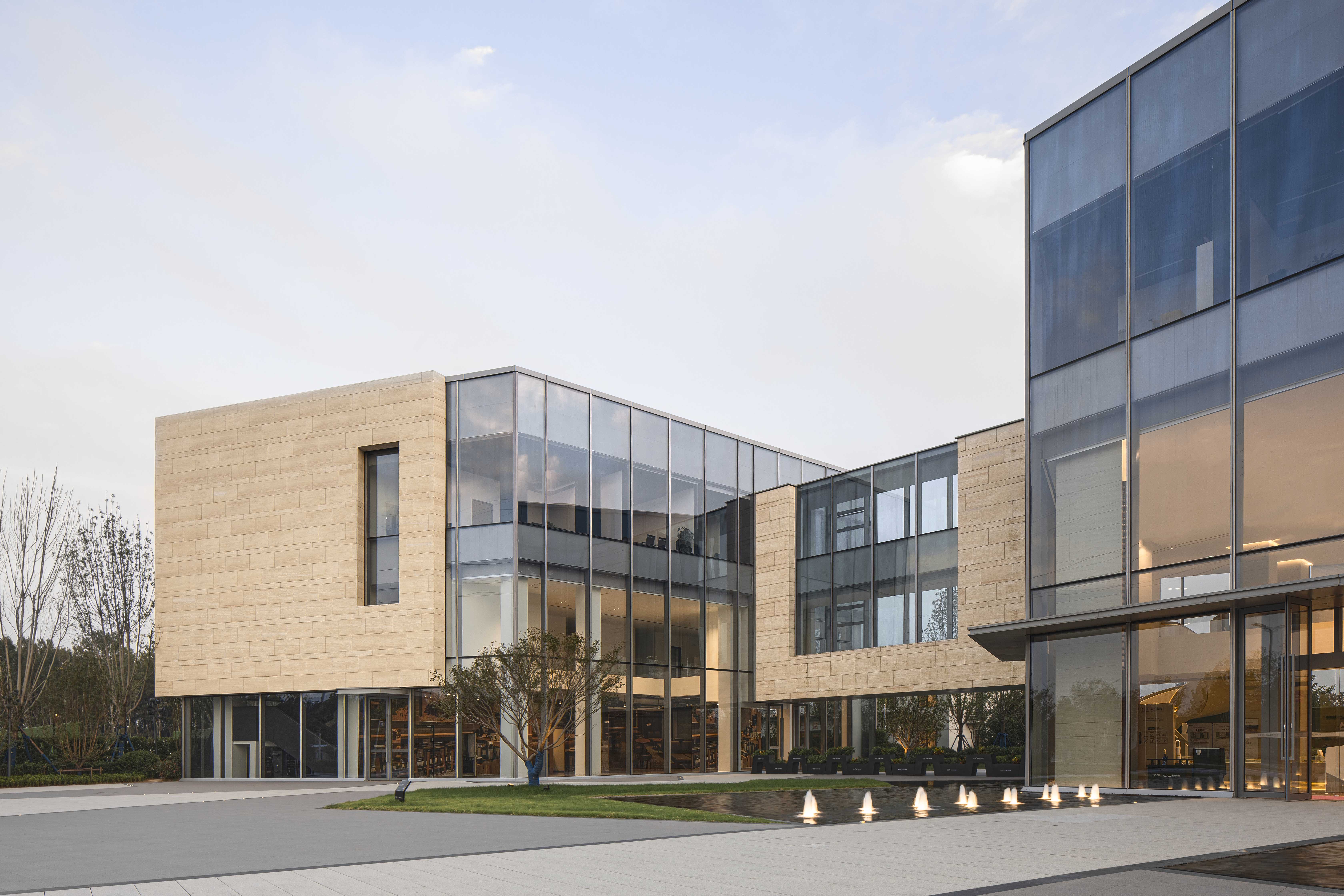 山东荷泽南京路销售办公室丨中国山东丨aoe-18