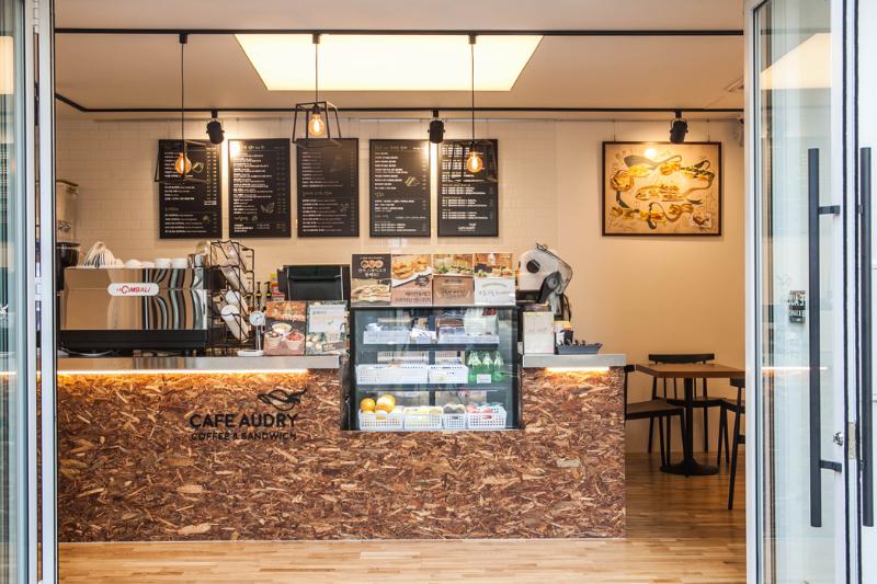 简约风格六坪咖啡厅 设计成本解析-4