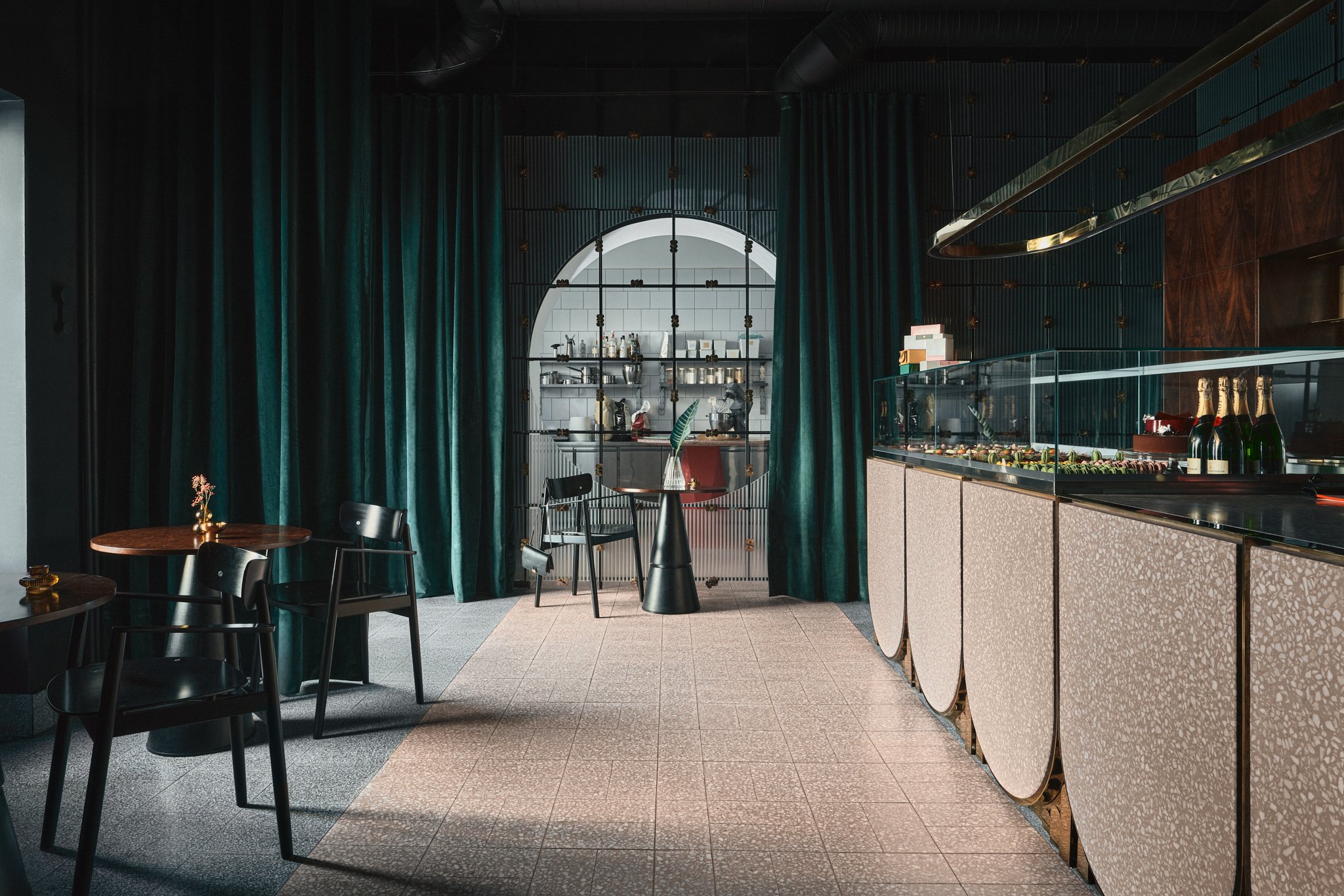 Opole 老市场精致糖果店“Bon Bon”丨Ugo 办公室-13