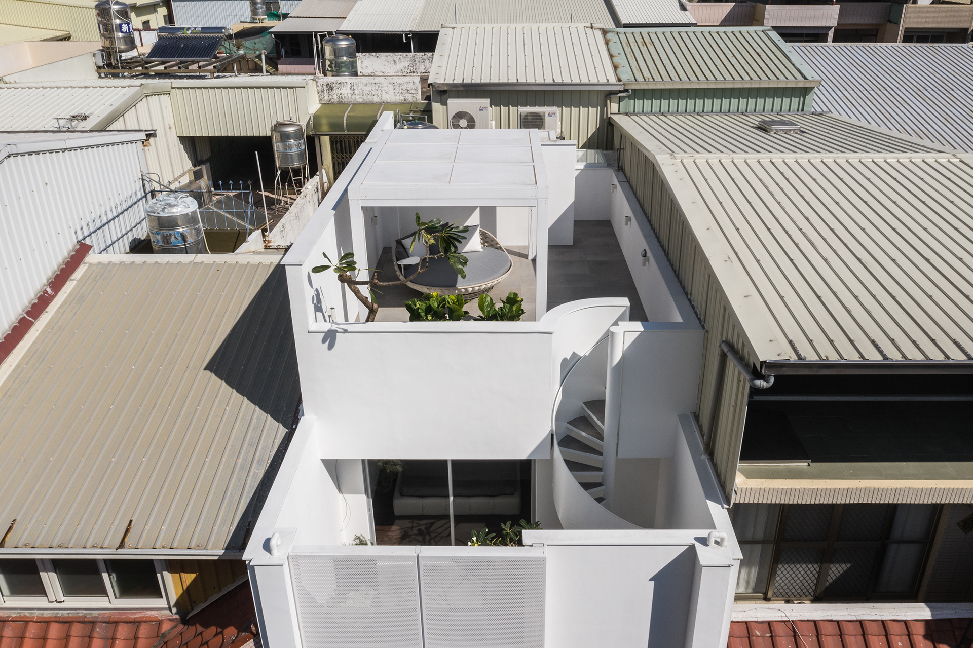 The house/ ChArchiLab H.C. Cha-8