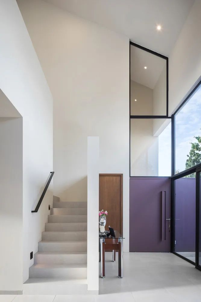 双层叠加的郊区住宅 | 开放性与隐私的完美结合-21