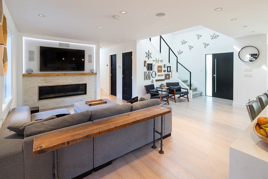 旧的现代房屋丨加拿大丨Jordan Macnab-4