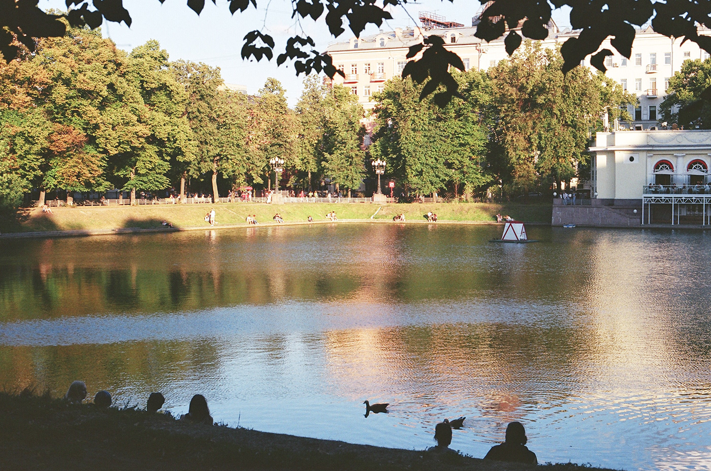 莫斯科 2018 年室内设计案例 | 35mm 镜头下的极简风格-6