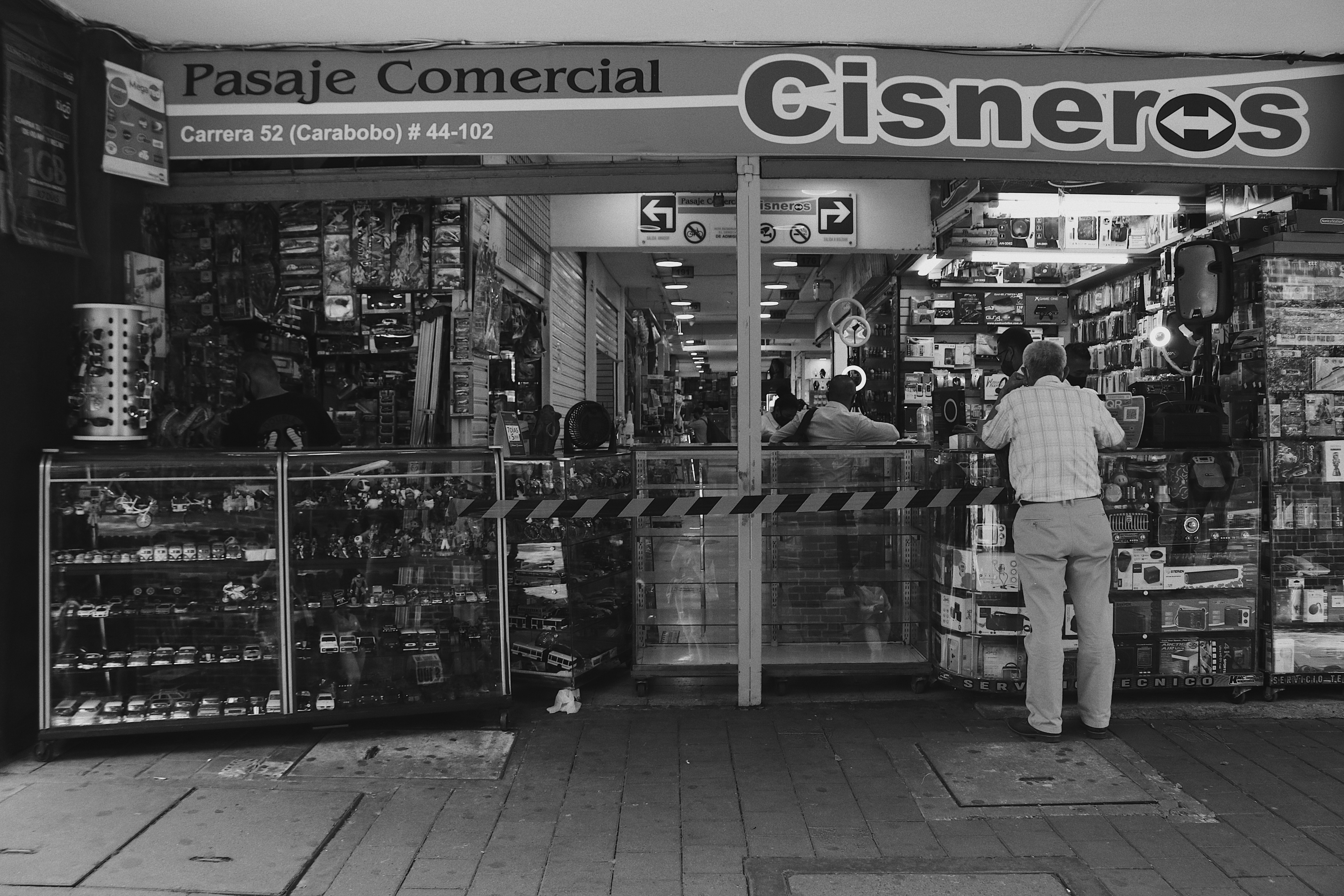 FOTOPERIODISMO EN EL CENTRO DE MEDELLÍN-19