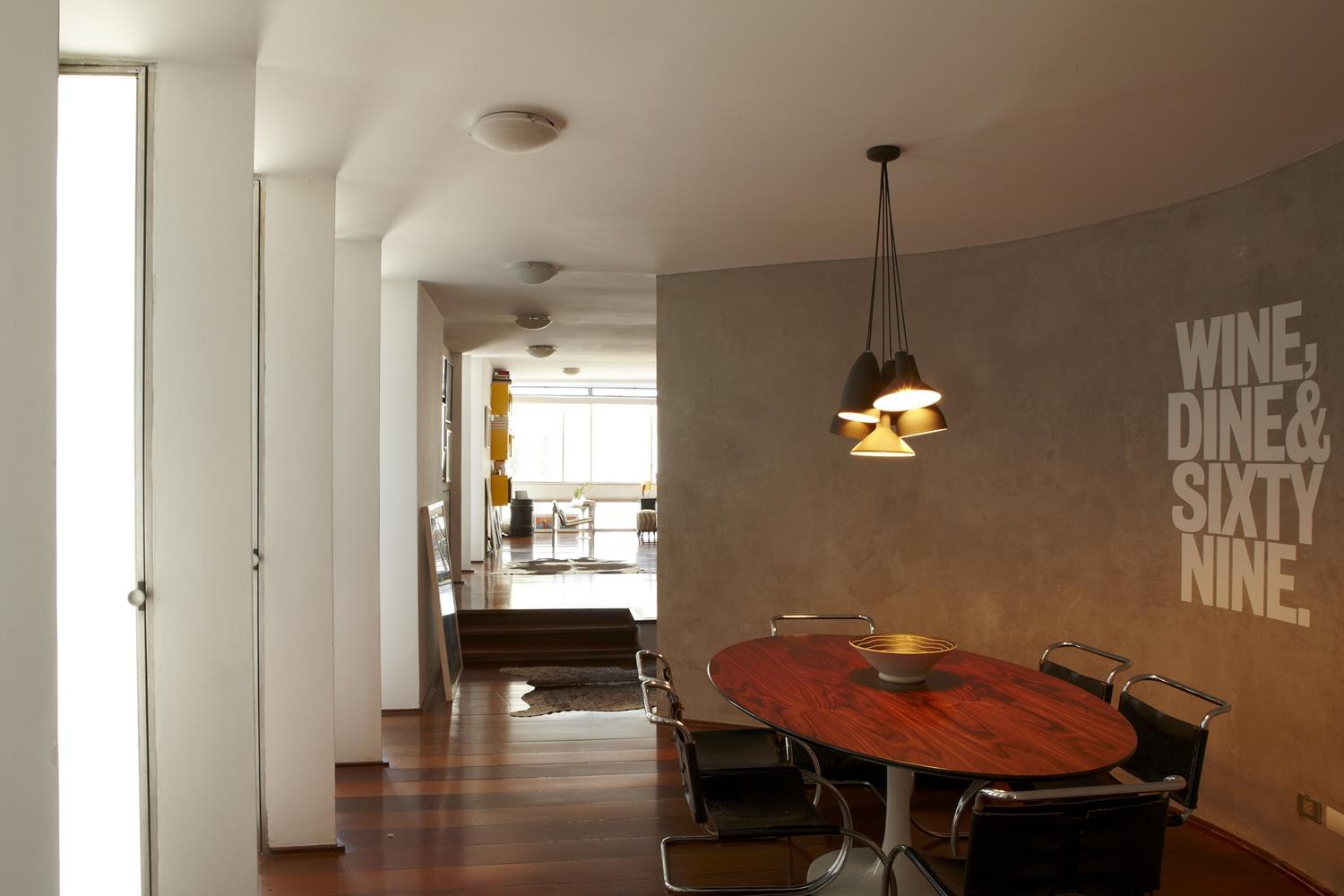 Guaimbê公寓的复古风格室内设计-7