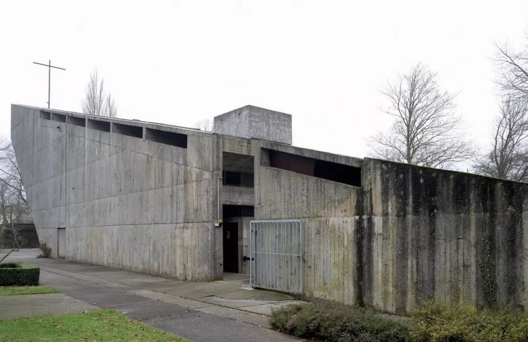 野兽派建筑大师 Juliaan Lampens 的室内设计魅力-40