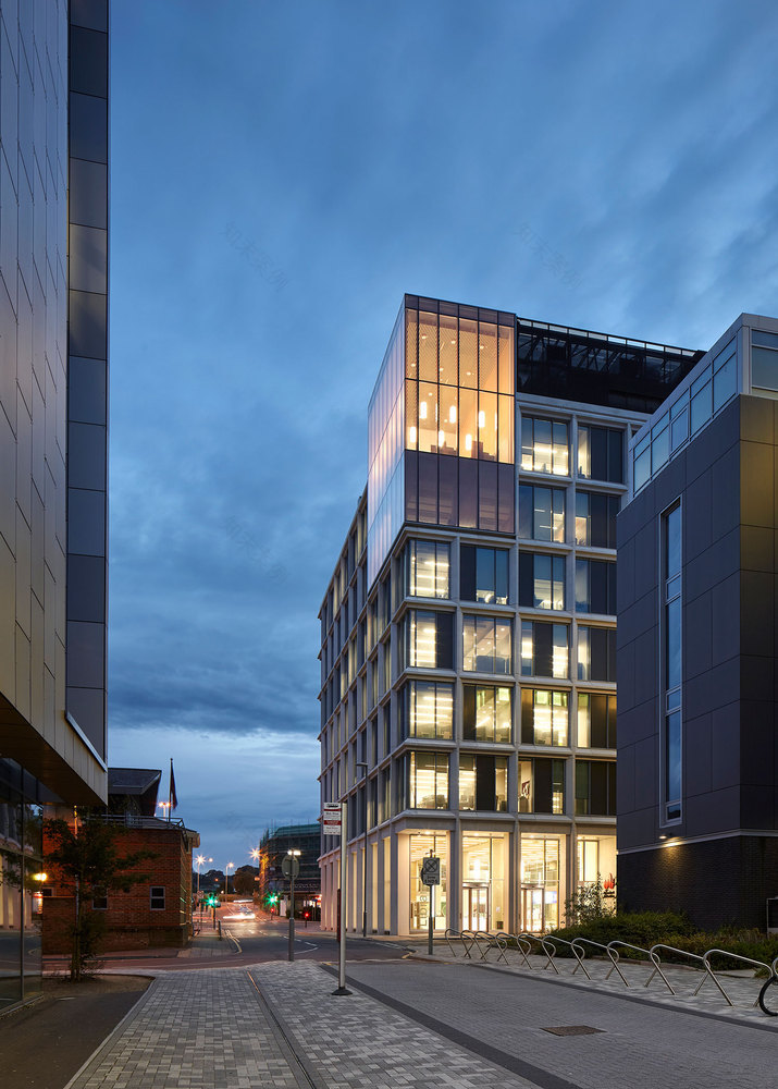 贝德福特大学新图书馆-51