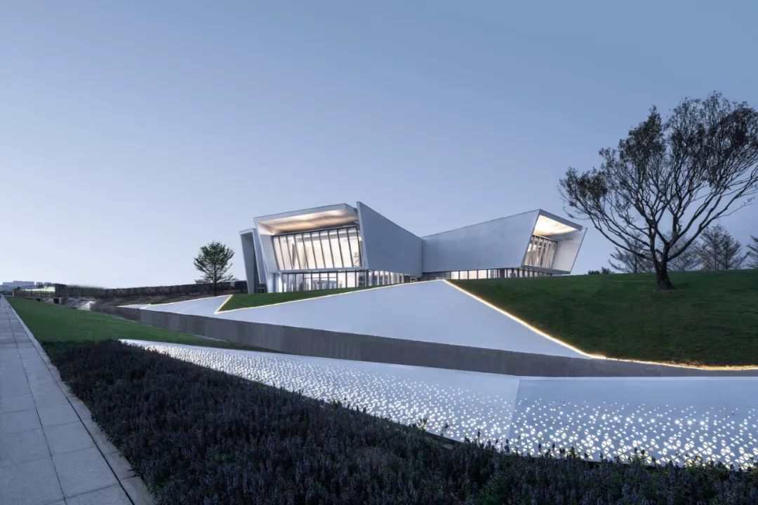 阳江美的未来中心——在地性设计展现现代空间魅力-55