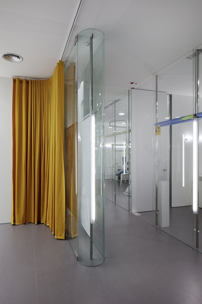 葡萄牙牙科诊所设计 | 个性化的医疗环境-34