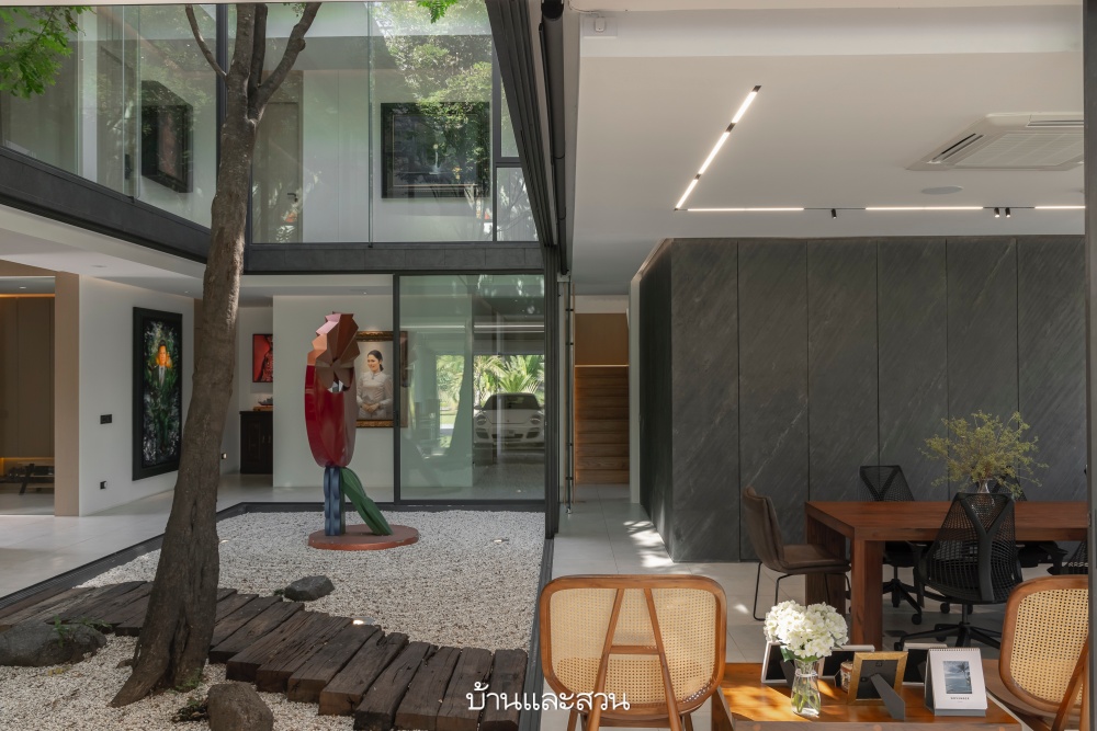 แบบบ้านสไตล์โมเดิร์น ดีไซน์สวยเด่น สำหรับผู้มองหาแบบสร้างบ้าน - บ้านและสวน-16