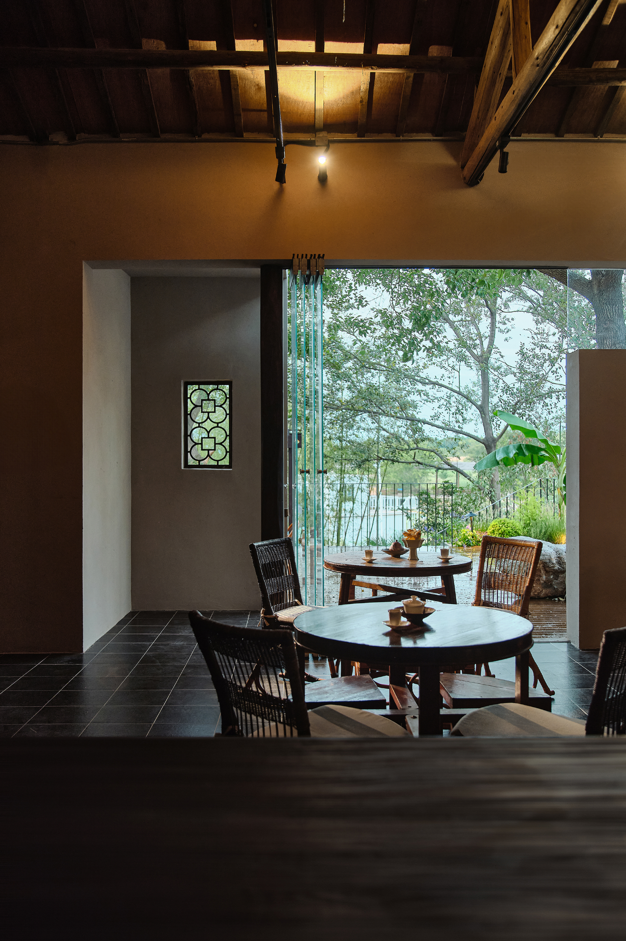 闭门即是深山  半日松风茶空间设计丨中国南京丨南京拙木空间设计-32