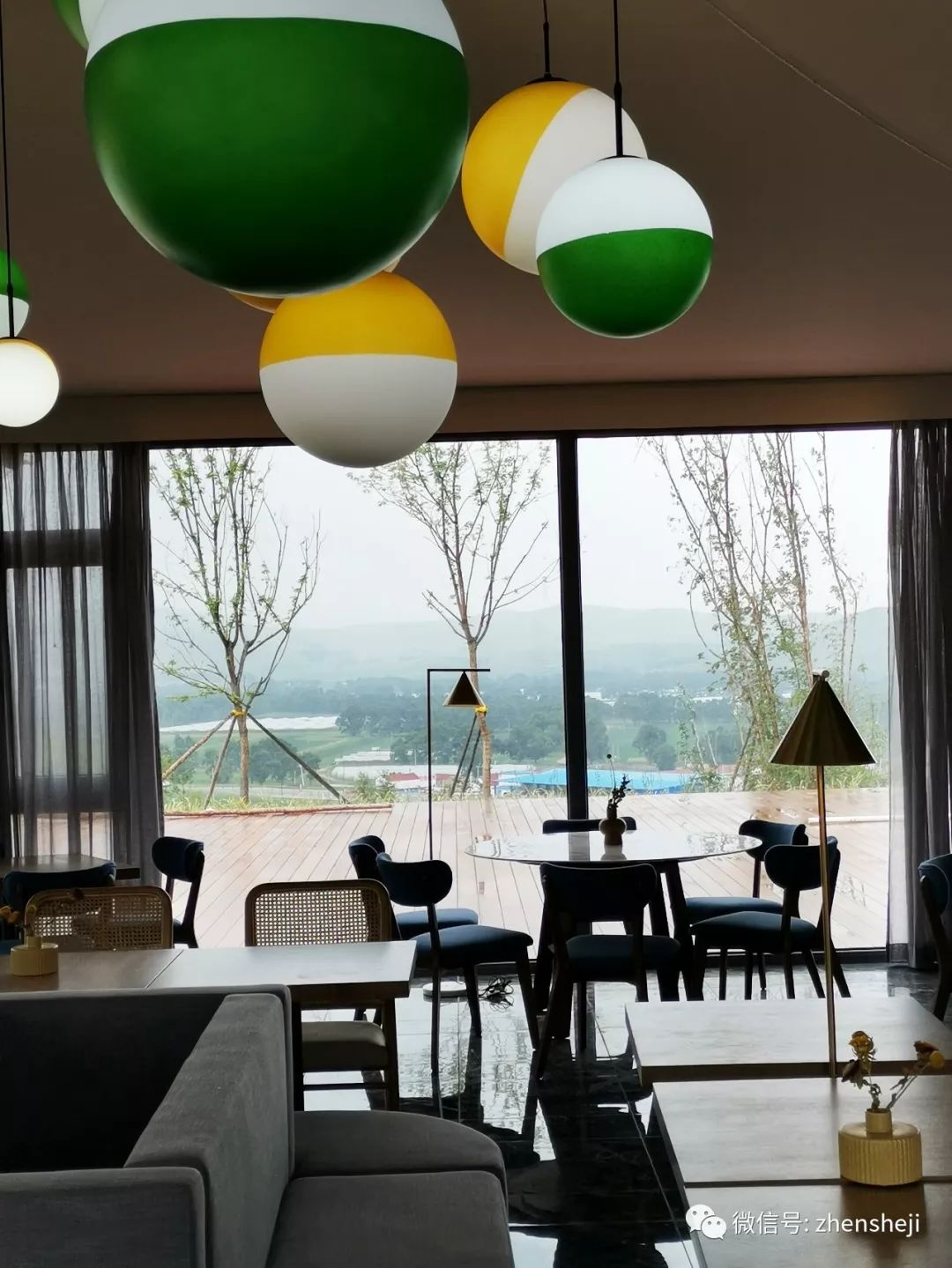 莫兰迪色草原深处的“奥伦达部落五色天路小镇”餐厅-93