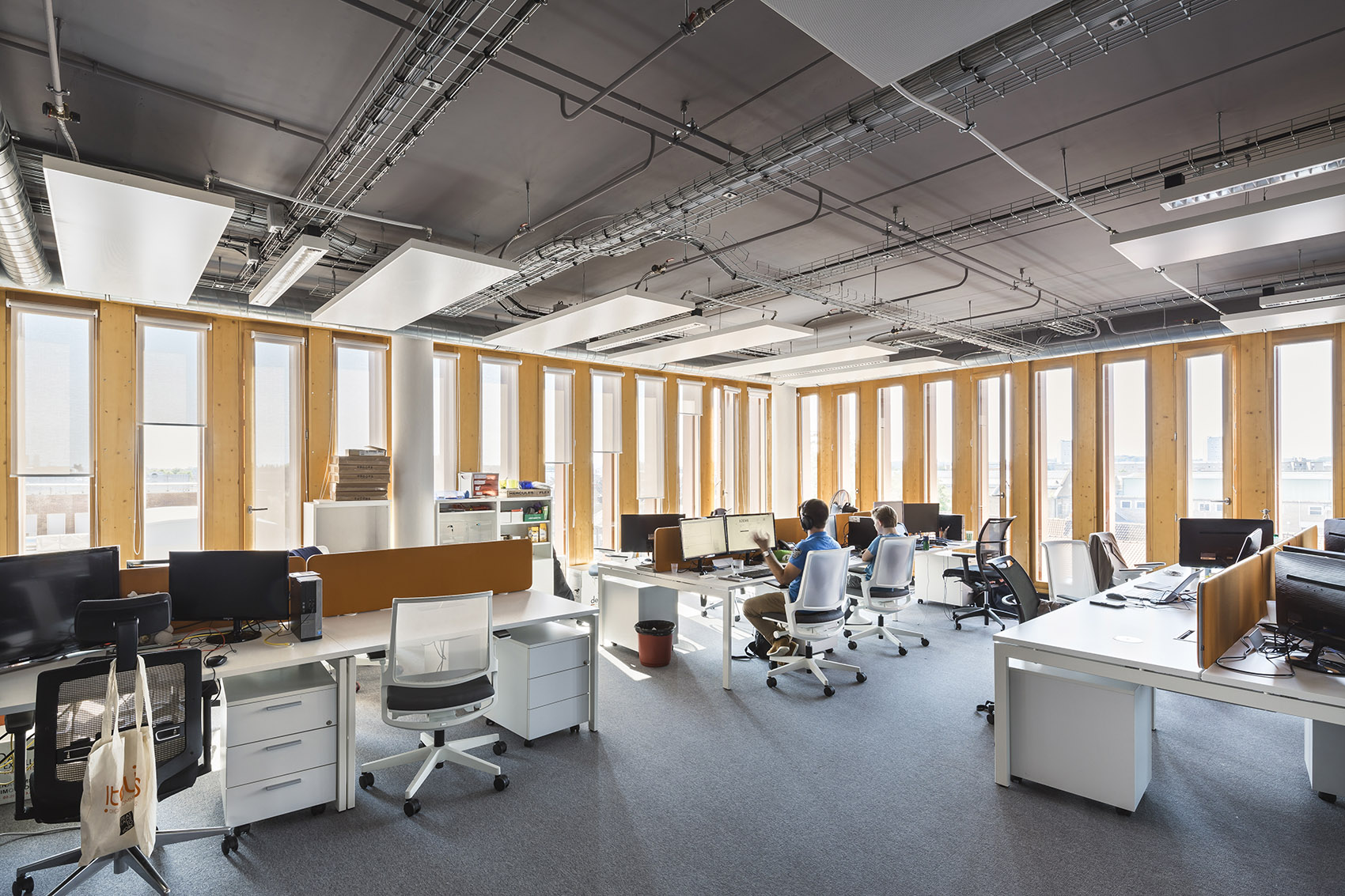 DOGE办公大楼，法国里尔 / Atelier TARABUSI-33