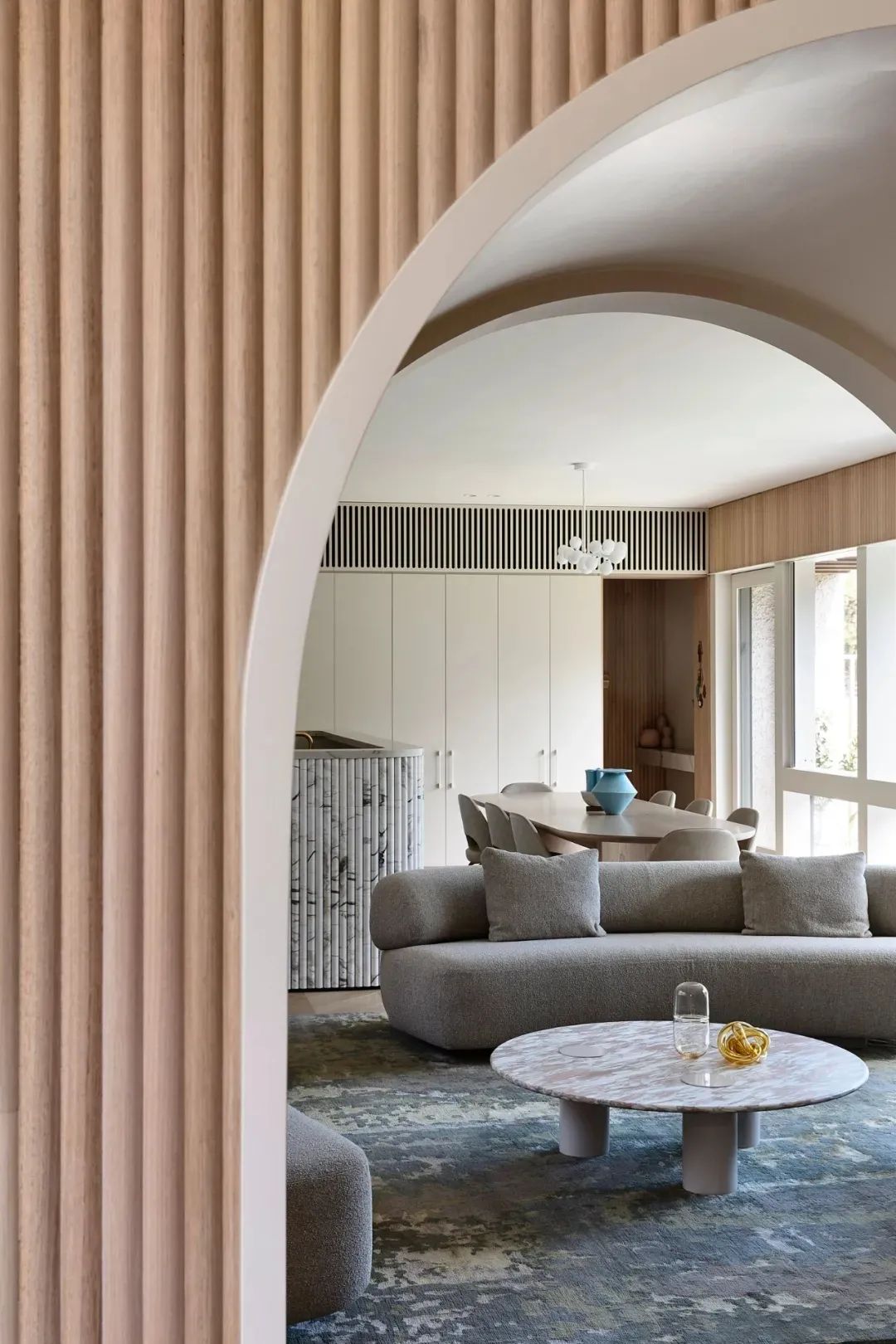 热情色彩的爱德华式独栋别墅设计-4