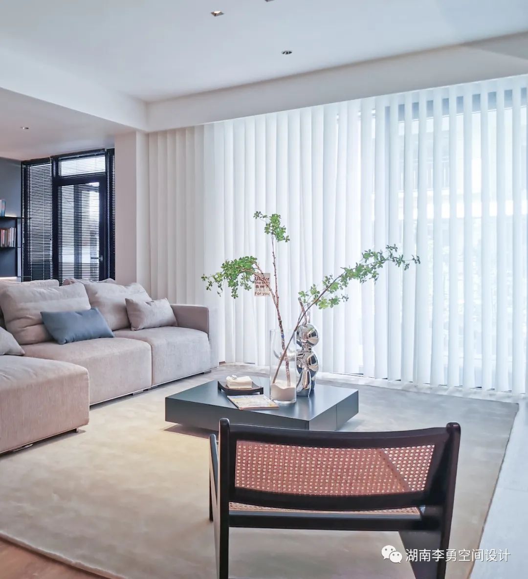 御香山 · 极简空间的艺术魅力丨中国湘西丨湘西李勇空间设计事务所-14