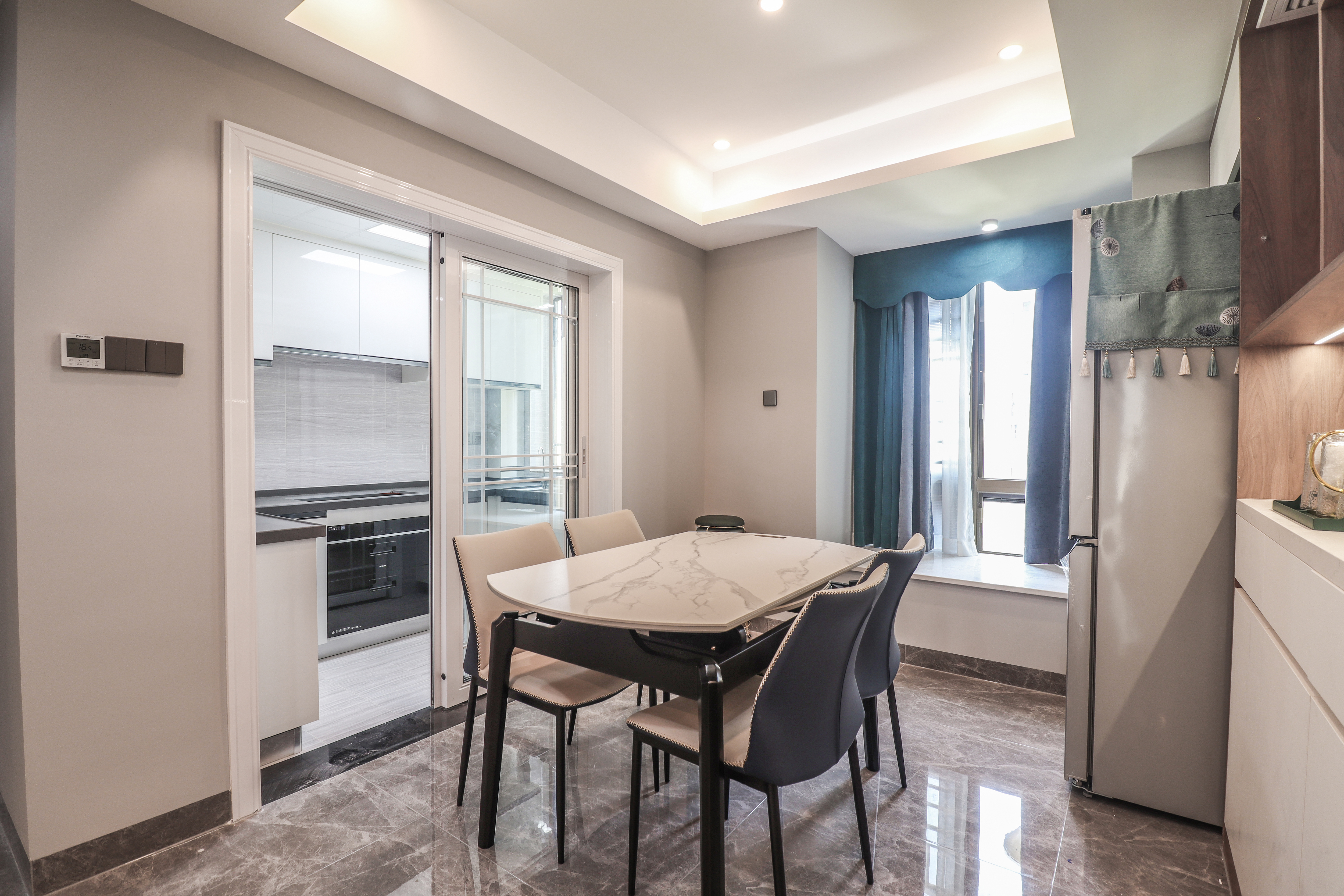 海投天源 A 区现代简约空间设计-23