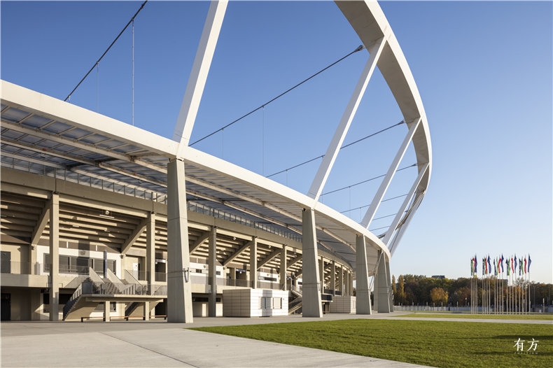 波兰霍茹夫希隆斯克体育场改建丨gmp·冯·格康,玛格及合伙人建筑师事务所等-15