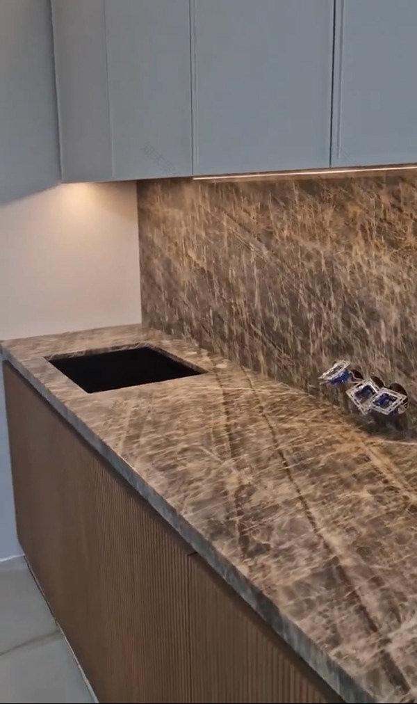 天空石英石厨房丨俄罗斯莫斯科丨Kameno Cube Stone Atelier-5