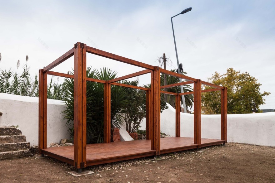 里斯本洛里什住宅 · 旧建筑新生命,彩色空间营造生活美学-20