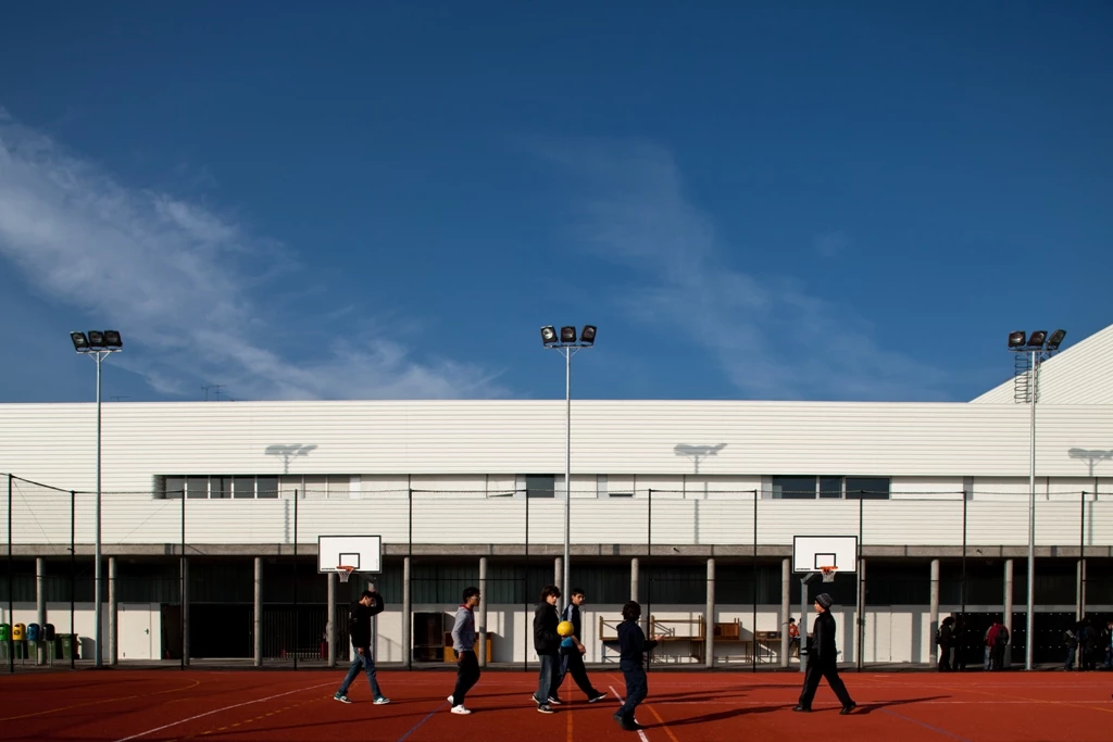 葡萄牙 Emídio Navarro 中学现代改造，室内设计焕新-26