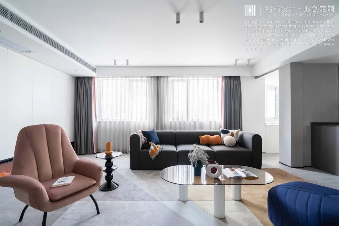现代轻奢婚房,120㎡黑白灰++ 糖果色混搭设计-1
