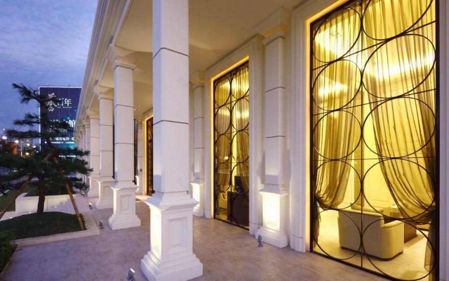 李铭峰打造简约线条大宅 古典气韵与自然光线辉映-4