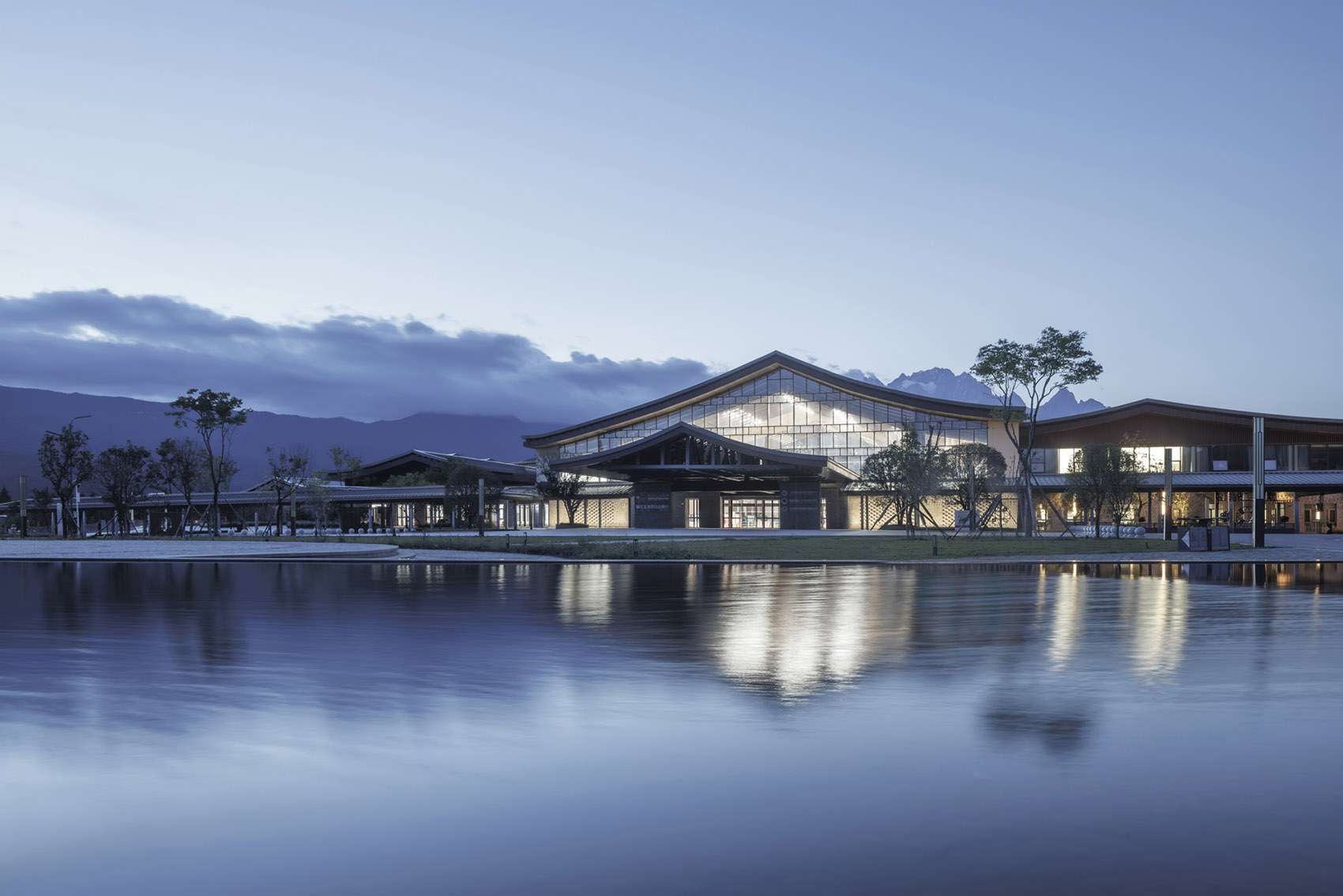 丽江市旅游集散中心（玉龙雪山新游客服务中心）丨中国丽江丨清华大学建筑设计研究院有限公司-43