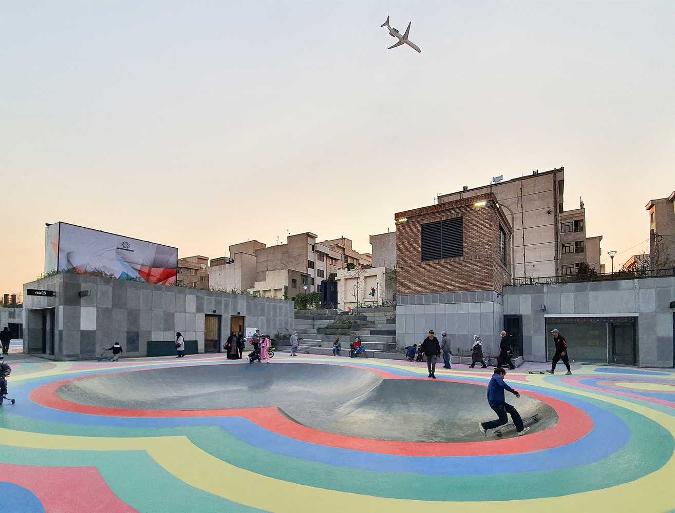 比里亚纳克地铁广场丨Ashrafi & Zad-1