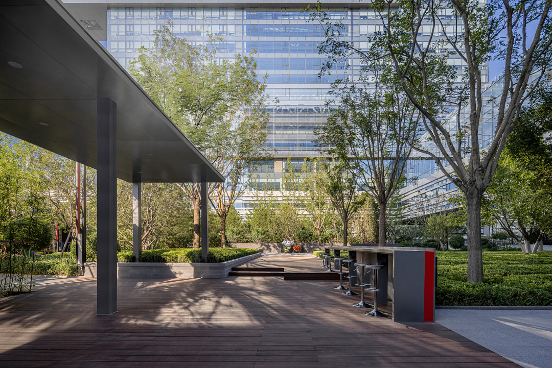 北京京东集团全球总部2号园区D座景观设计丨中国北京丨阿普贝思UP+S-31