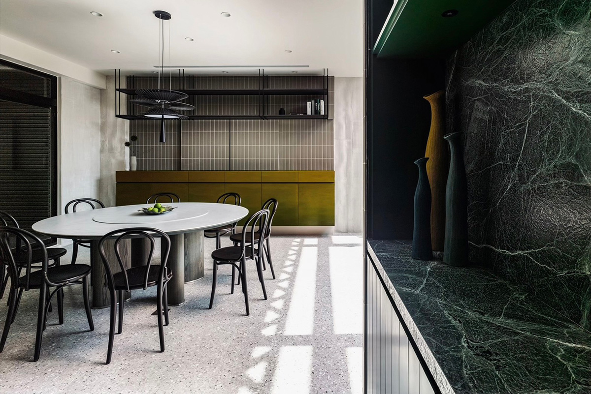 家装设计案例鉴赏——摩登复古感，玩味混搭经典美学-2