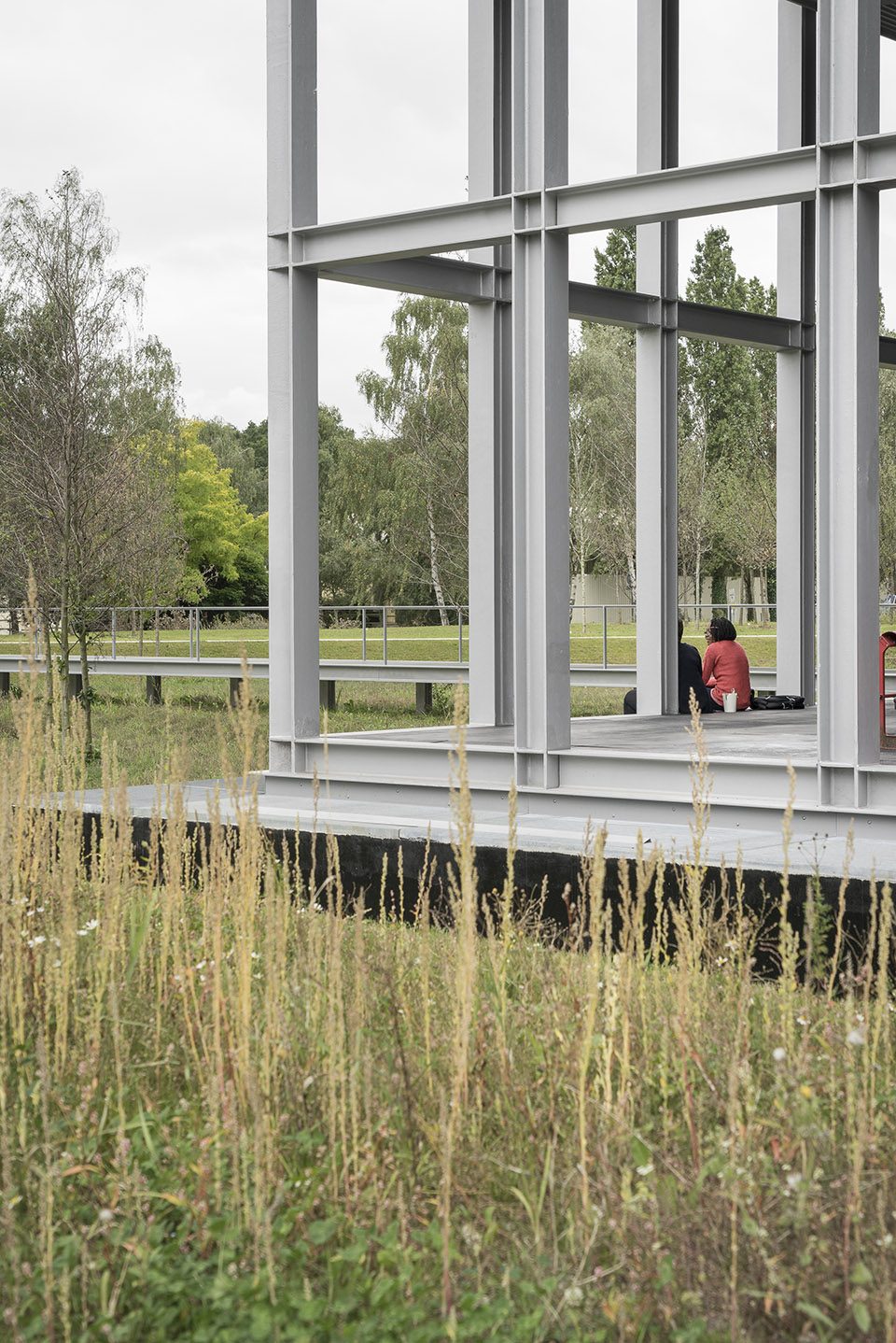 融入乡村环境的 ENSAE 学院,轻盈钢构展现简约抽象之美-22