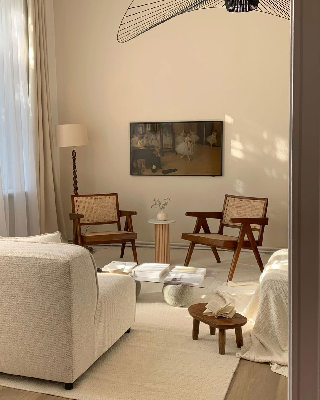 柏林的柔和极简主义:来自 Instagram 的一个舒适公寓-15