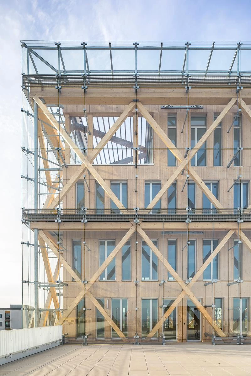 Sede de la Caisse d'Epargne Bourgogne-Franche Comté en Dijon-18