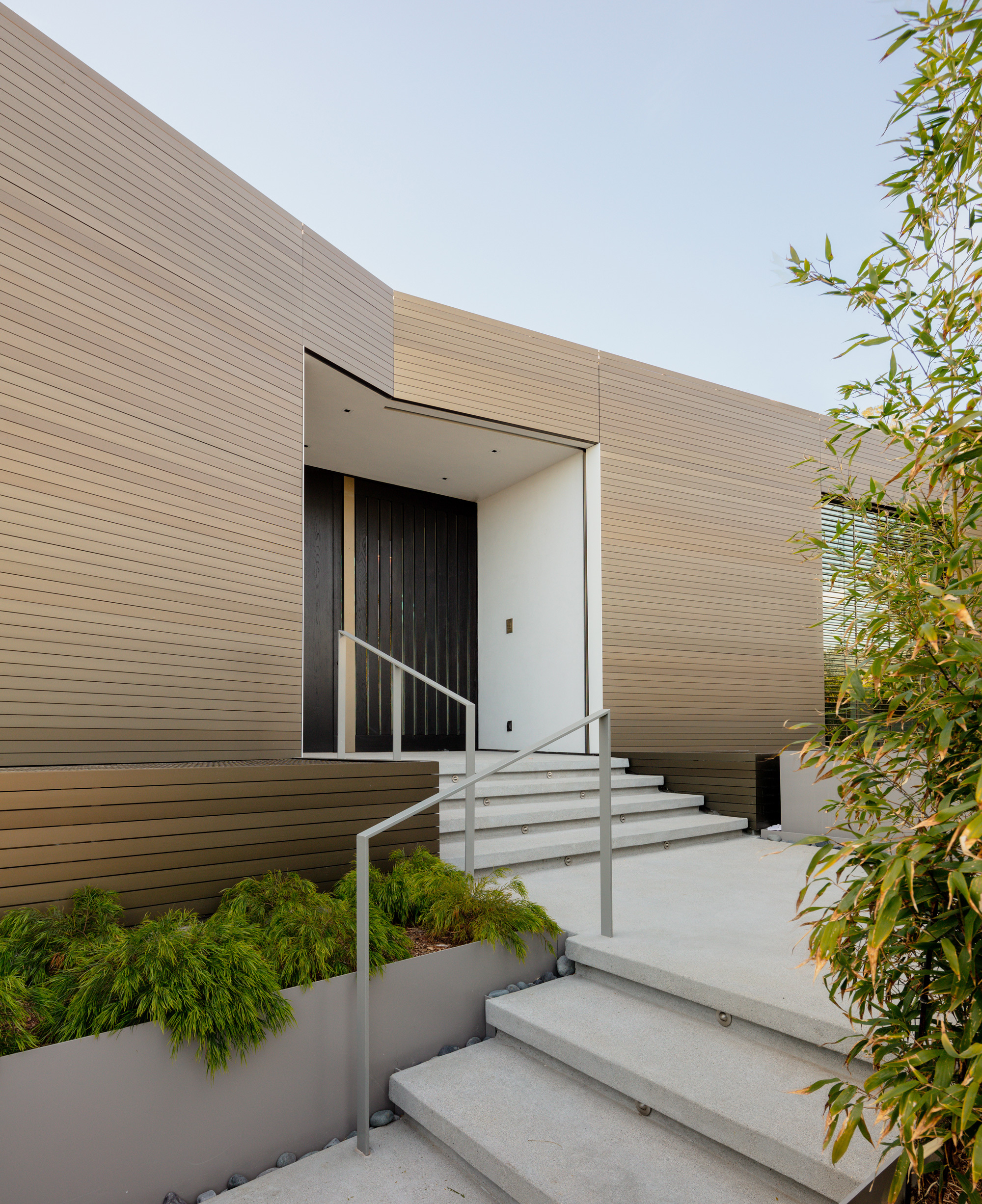 夜莺之翼 · 铜别墅的巧妙设计-1