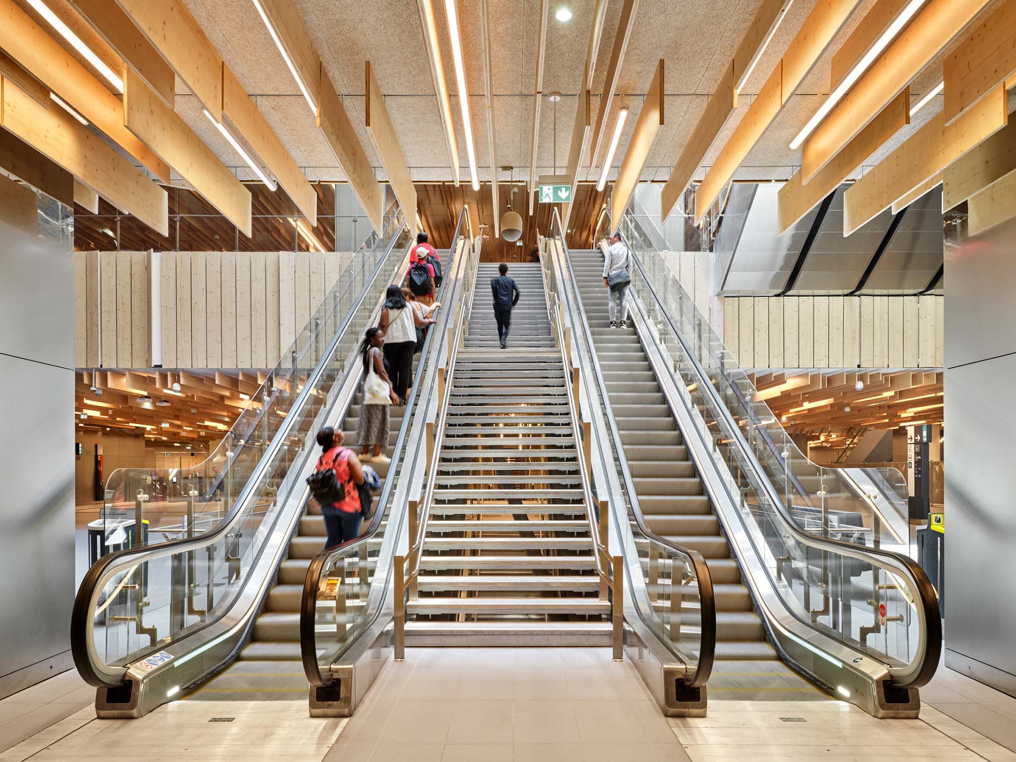 巴黎圣但尼普莱耶尔车站丨法国巴黎丨隈研吾建筑都市设计事务所-17