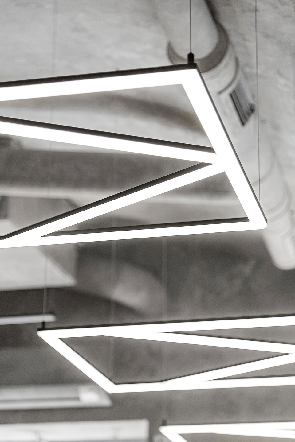 KULT纹身理发工作室，乌克兰 / Sivak+Partners-34