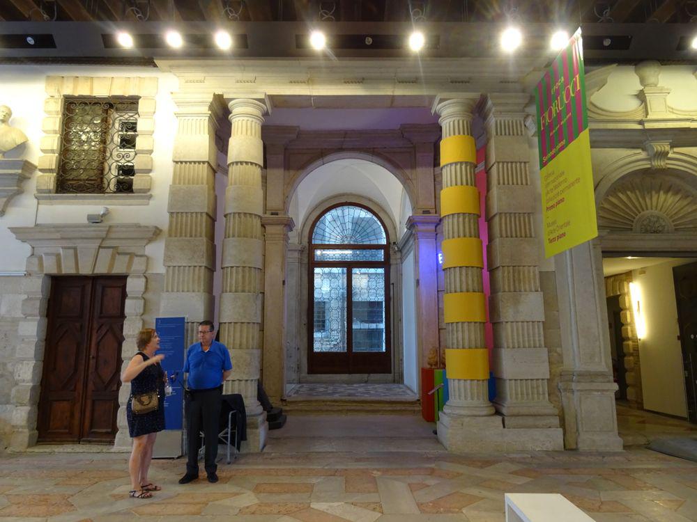 カ・ペーザロ | イタリア の建築【世界建築巡り】-56