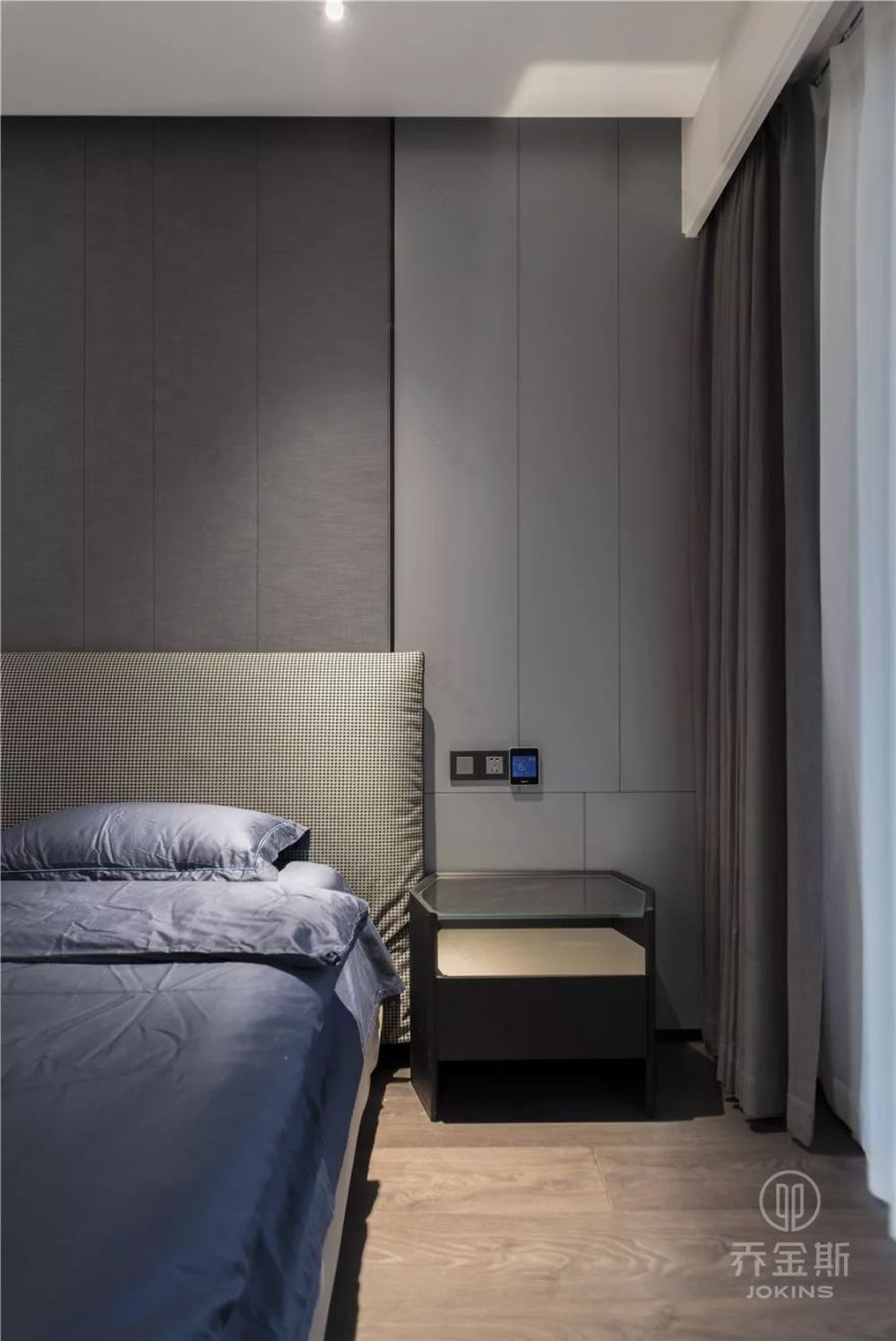 乔金斯打造现代极简顶层复式,演绎生活美学-36