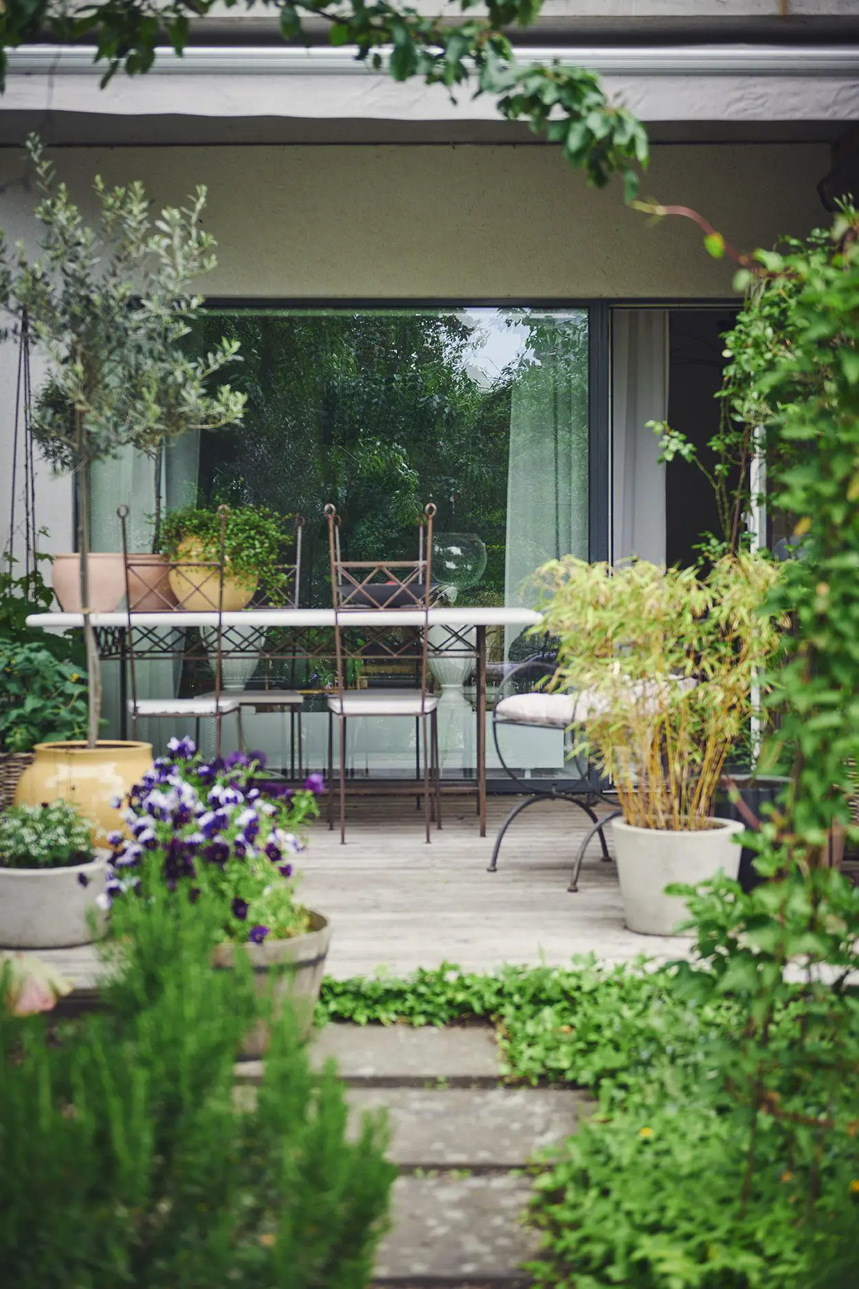 瑞典马尔默 56m2 公寓 | 花园与海洋的和谐共处-13