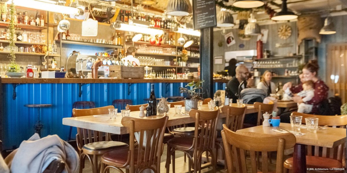 工坊；制造厂 （说明：由于LA FABRIQUE常见含义为工坊、制造厂、工厂等，在无更多语境下较难确定最精准唯一的含义，如果必须选择，工坊相对更常用且表意较宽泛能涵盖一些相关场景，但严格来说此翻译仍有不确定性若此不符合需求，可提供更详细语境 ） 丨法国丨JBBL ARCHITECTURE-21