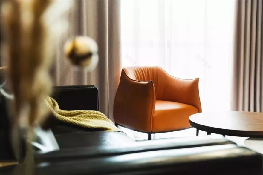 现代简约风三居室,原木大理石打造温馨生活空间-29